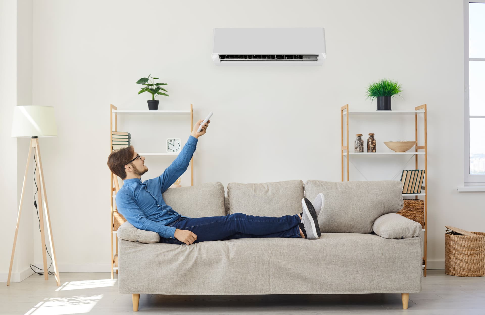 Blog post Essential Seasonal Maintenance Tips for Your HVAC System image